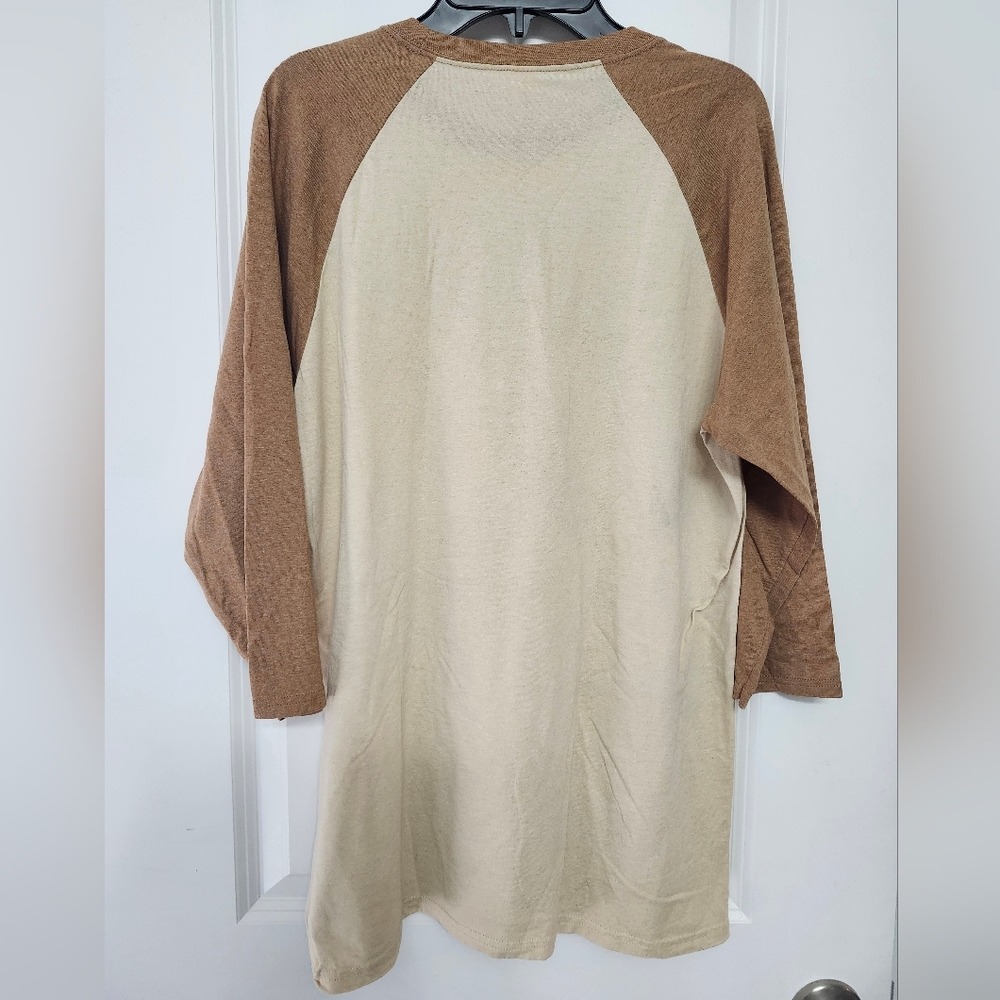 Simply Southern Dog Mom Raglan Tee Woman's Medium - Picture 4 of 4
